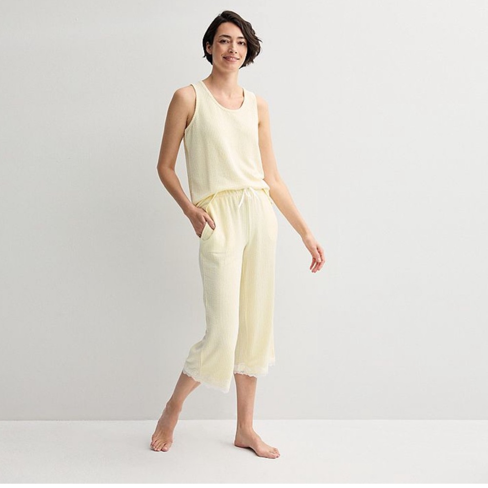 NWT Croft & Barrow Pajamas Sleeveless Top Capri Bottoms Yellow & White Size XXL